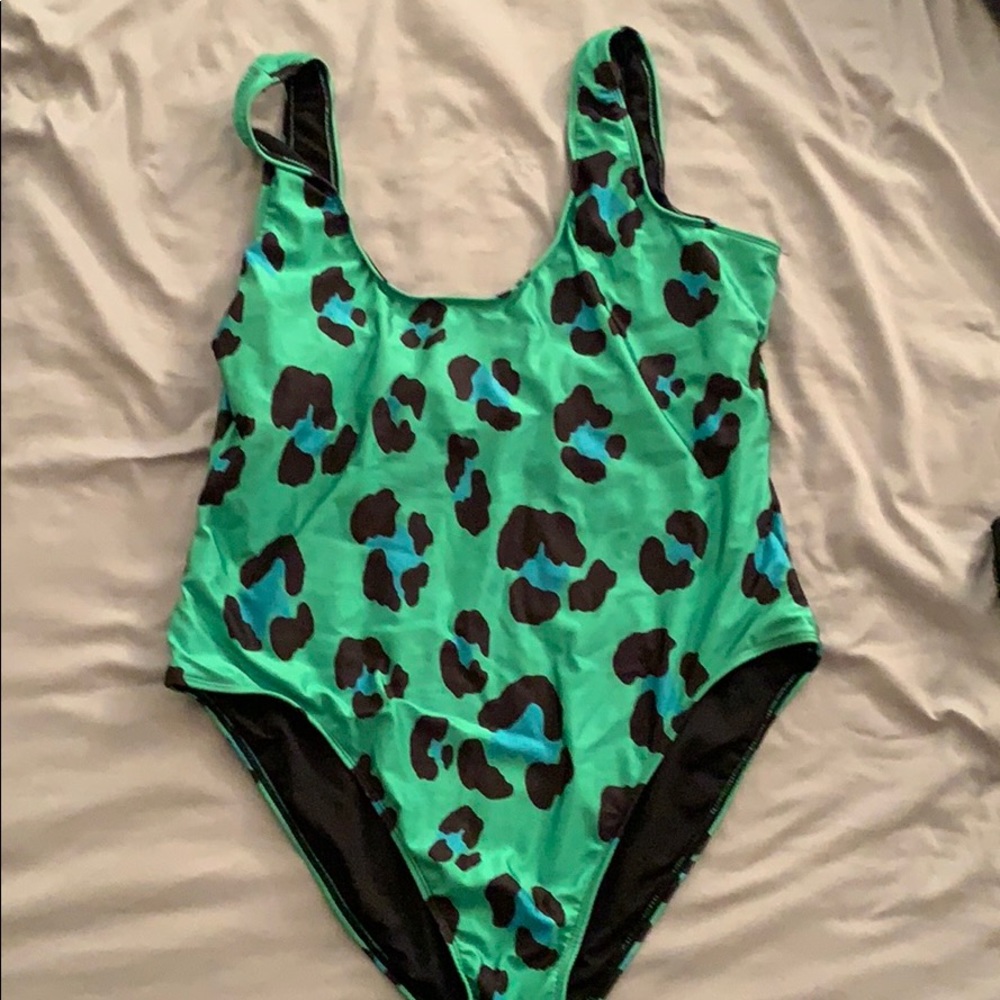 One piece swimsuit